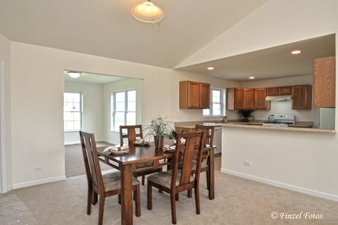 819 Hanson Ave, Mchenry, IL 60050 photo 6