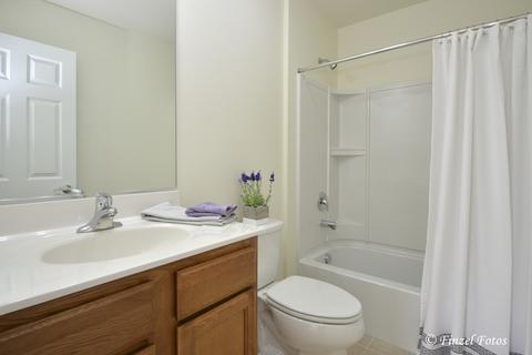 819 Hanson Ave, Mchenry, IL 60050 photo 12