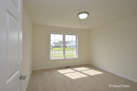 819 Hanson Ave, Mchenry, IL 60050 photo 11
