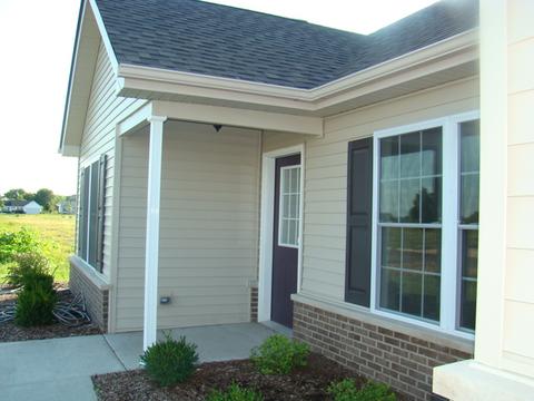 819 Hanson Ave, Mchenry, IL 60050 photo 2
