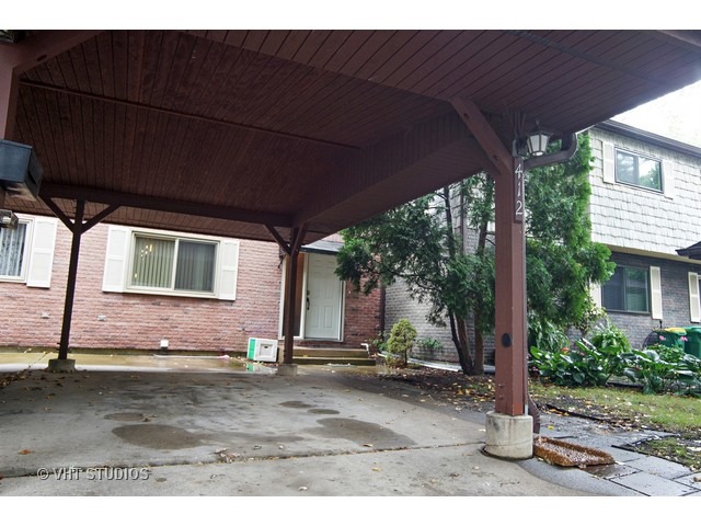 412 Arrow Trl, Wheeling, IL 60090 photo 1