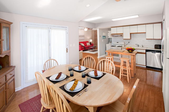 1880 Chippendale Rd, Hoffman Estates, IL 60169 photo 11