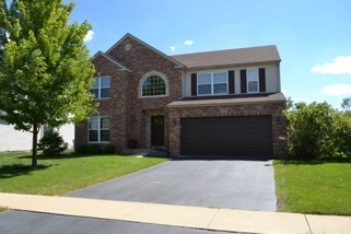 2100 Fairfield Dr, Plainfield, IL 60586 photo 2