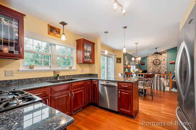 760 Crab Tree Ln, Bartlett, IL 60103 photo 6