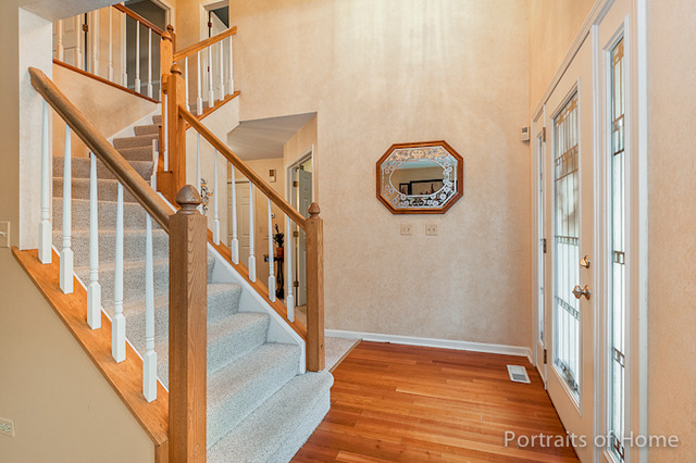 760 Crab Tree Ln, Bartlett, IL 60103 photo 2