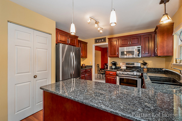 760 Crab Tree Ln, Bartlett, IL 60103 photo 7
