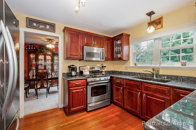 760 Crab Tree Ln, Bartlett, IL 60103 photo 8