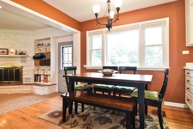 903 Crest St, Wheaton, IL 60187 photo 4