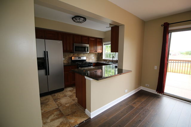 1834 Pebble Beach Cir, Elgin, IL 60123 photo 5