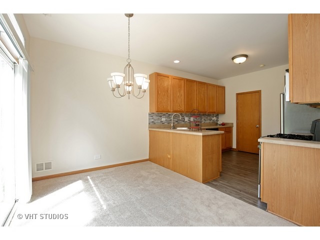 1432 Millbrook Dr, Algonquin, IL 60102 photo 7