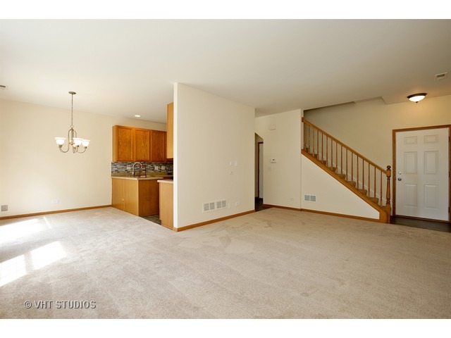 1432 Millbrook Dr, Algonquin, IL 60102 photo 4