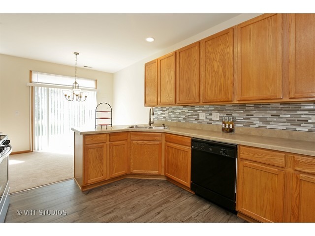 1432 Millbrook Dr, Algonquin, IL 60102 photo 6