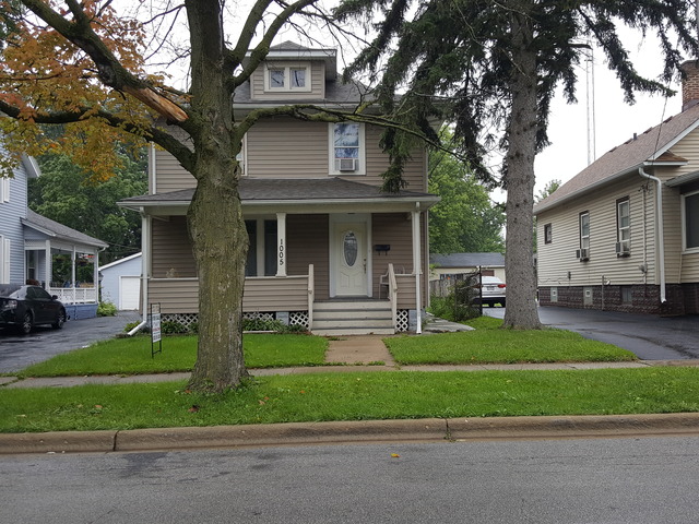 1005 Front St, Aurora, IL 60505 photo 1
