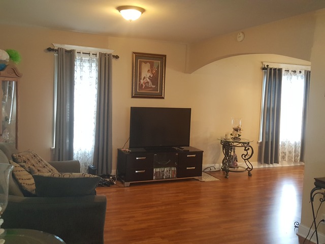 1005 Front St, Aurora, IL 60505 photo 7