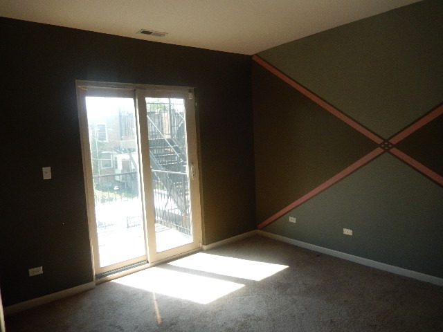 4322 S Berkeley Ave #2, Chicago, IL 60653 photo 6