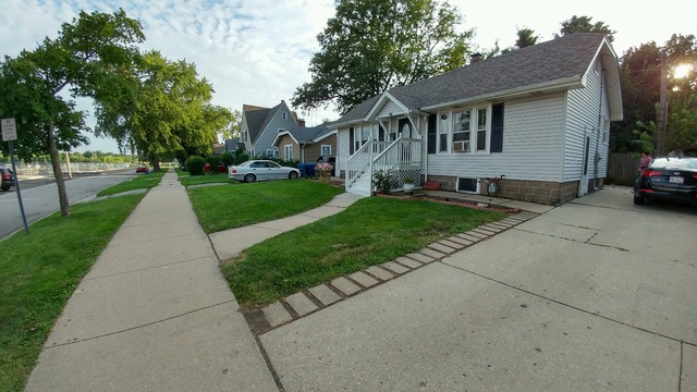 539 S State St, Aurora, IL 60505 photo 12