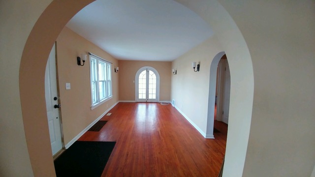539 S State St, Aurora, IL 60505 photo 7