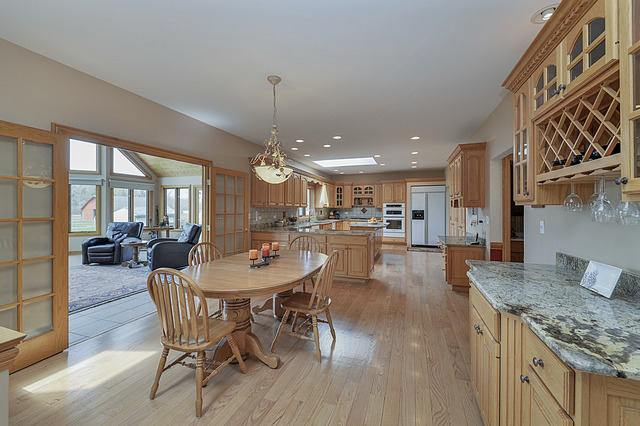 5 N390 Robin Ln, Wayne, IL 60184 photo 5