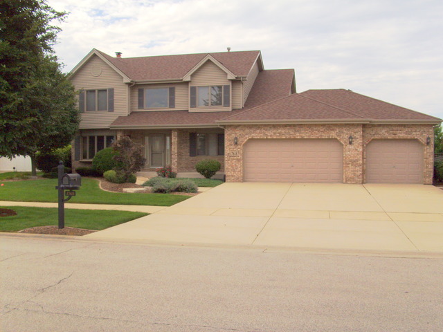 17618 Harper Rd, Tinley Park, IL 60487 photo 1
