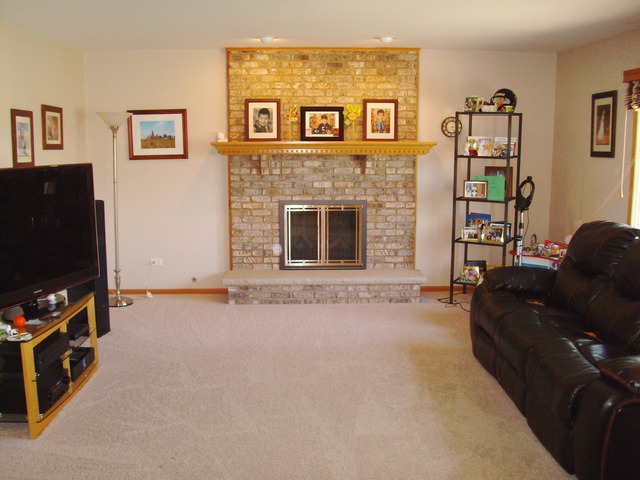 17618 Harper Rd, Tinley Park, IL 60487 photo 4