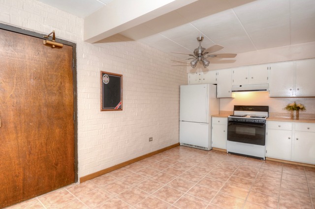 214 E Bailey Rd #E, Naperville, IL 60565 photo 3