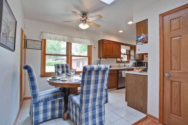 610 E Nerge Rd, Roselle, IL 60172 photo 5