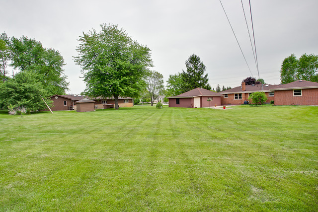 610 E Nerge Rd, Roselle, IL 60172 photo 24