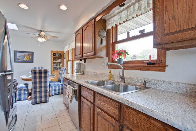610 E Nerge Rd, Roselle, IL 60172 photo 9