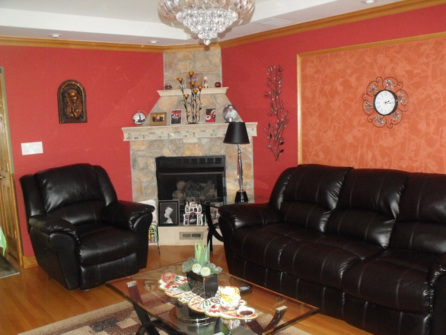 7947 Menard Ave, Burbank, IL 60459 photo 5