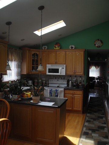 7947 Menard Ave, Burbank, IL 60459 photo 3