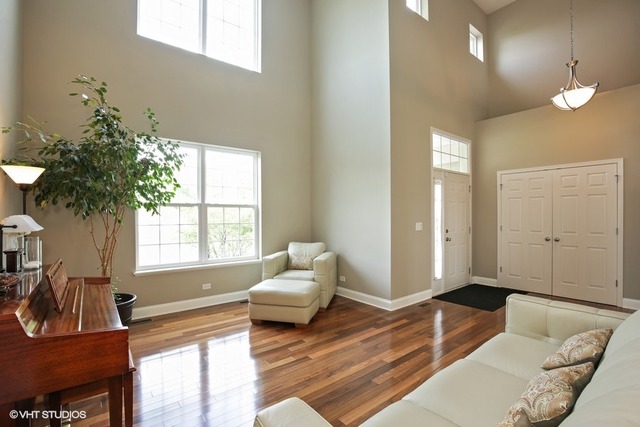 313 Comstock Dr, Elgin, IL 60124 photo 7
