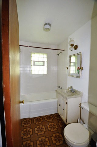 530 Crest St, Wheaton, IL 60187 photo 17