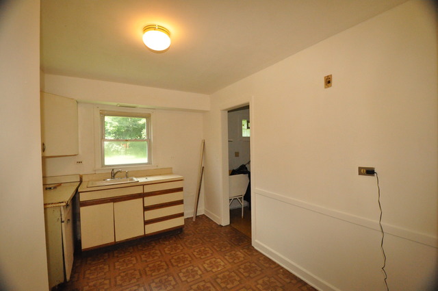 530 Crest St, Wheaton, IL 60187 photo 9