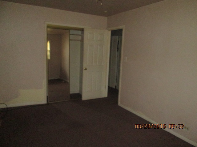 15340 Parkside Dr, Markham, IL 60428 photo 13