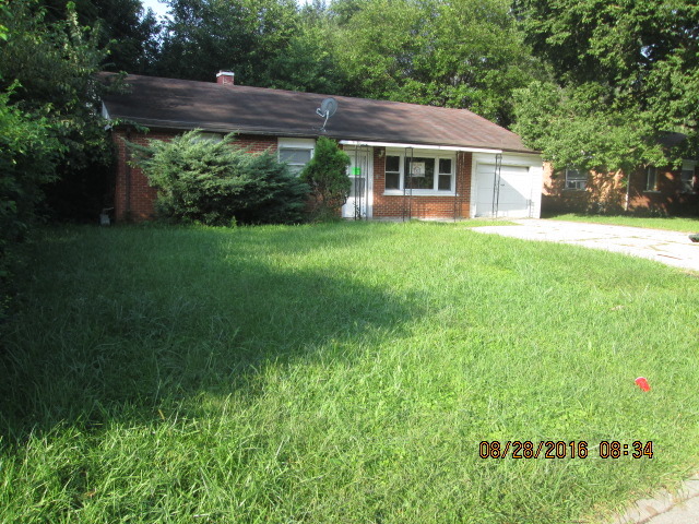 15340 Parkside Dr, Markham, IL 60428 photo 2