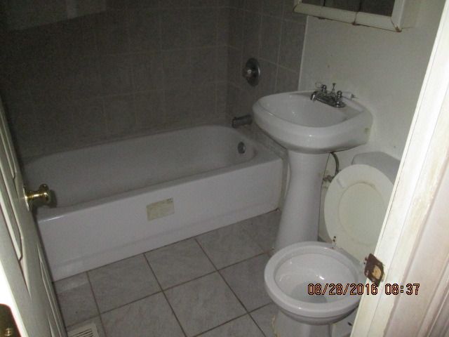 15340 Parkside Dr, Markham, IL 60428 photo 15
