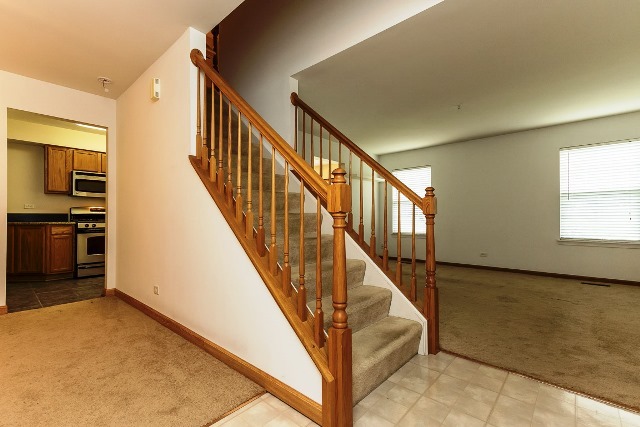 2489 Dickens Dr, Aurora, IL 60503 photo 4