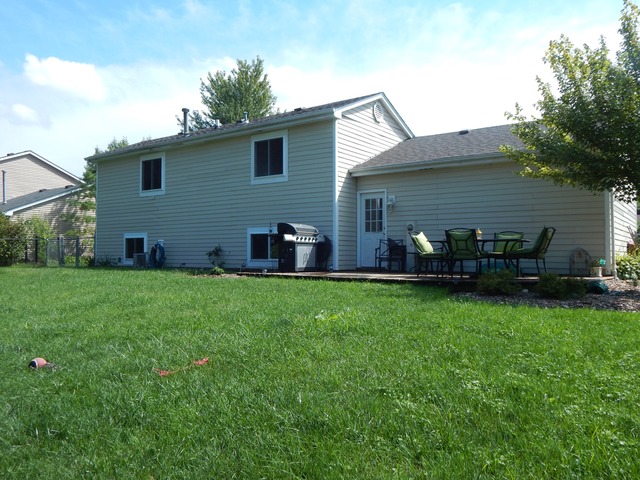 1340 N Parkview Ter, Algonquin, IL 60102 photo 18