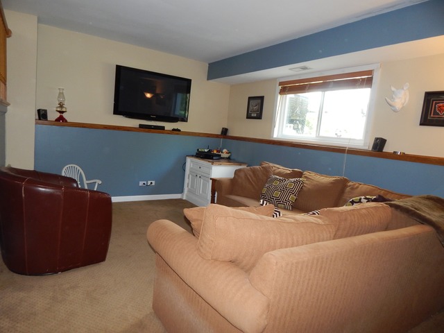 1340 N Parkview Ter, Algonquin, IL 60102 photo 14