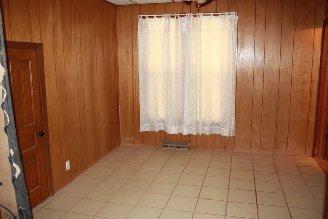 618 Nachusa Ave, Dixon, IL 61021 photo 4