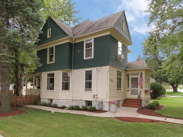 515 South St, Elgin, IL 60123 photo 1