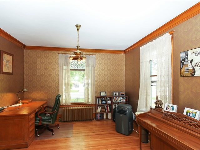515 South St, Elgin, IL 60123 photo 5