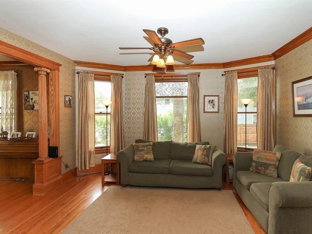 515 South St, Elgin, IL 60123 photo 12