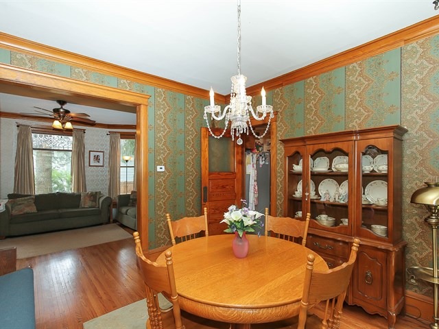 515 South St, Elgin, IL 60123 photo 8