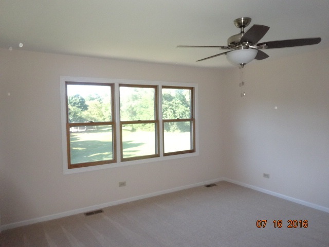 604 Alice Pl, Elgin, IL 60123 photo 13
