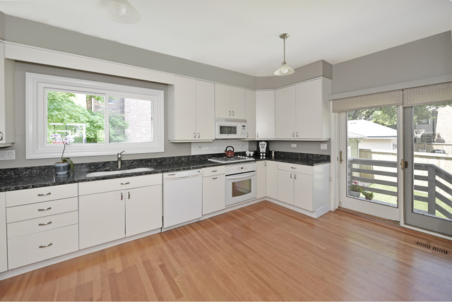 582 Provident Ave, Winnetka, IL 60093 photo 8
