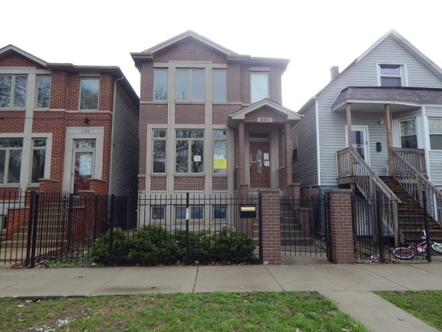 4351 S Shields Ave, Chicago, IL 60609 photo 1