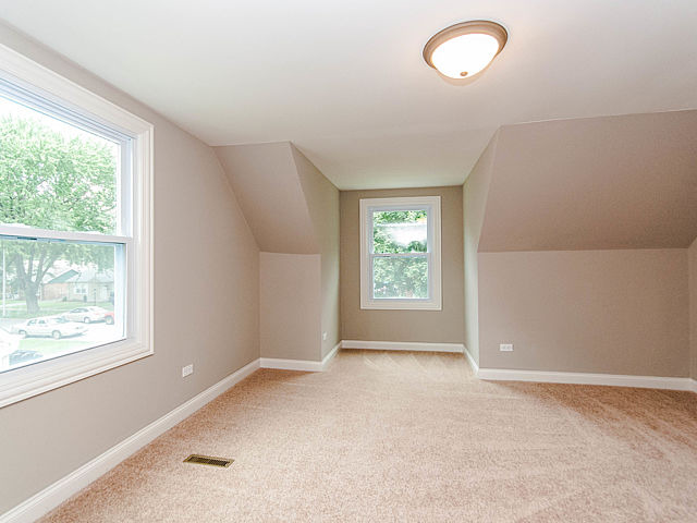 5361 Kimball Pl, Oak Lawn, IL 60453 photo 12