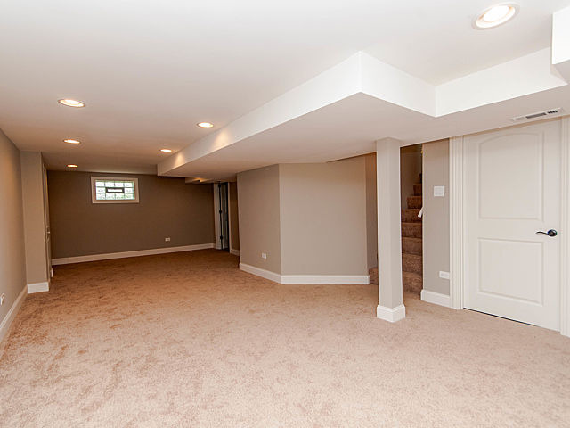 5361 Kimball Pl, Oak Lawn, IL 60453 photo 16