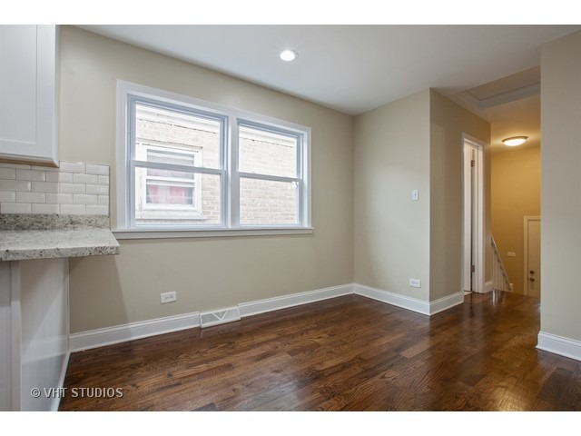 3910 W 62nd Pl, Chicago, IL 60629 photo 6